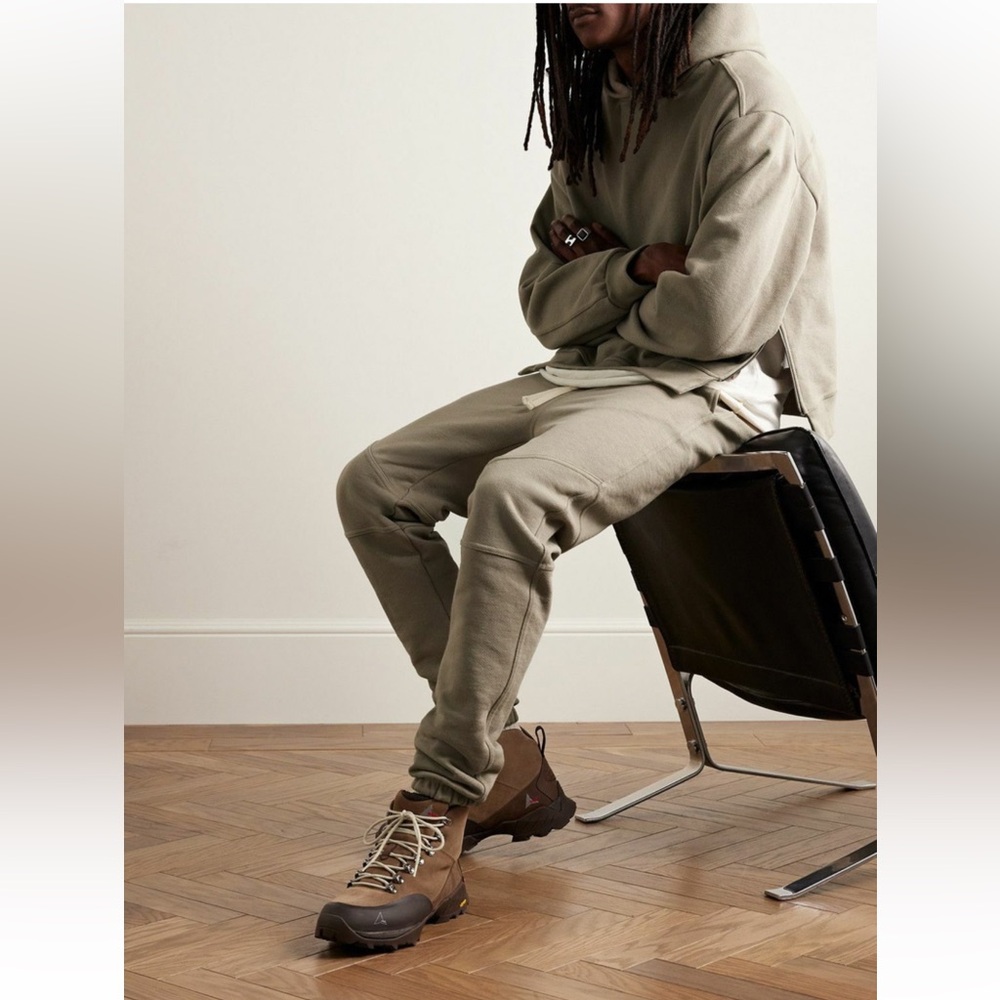 JOHN ELLIOTT NWOT! ESCOBAR SWEATPANTS SLIM FIT KHAKI JOGGER SIZE 2 (MEDIUM)